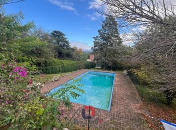 Casa · 300m² · 4 Ambientes · 4 Cocheras · Casa en Venta Villa Allende Golf