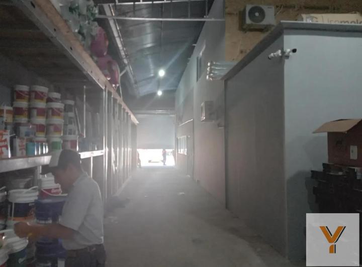 Local comercial · 350m² · 2 Ambientes