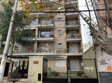 PH de 2 ambientes, Tres de Febrero · Departamento 2 Ambientes Al Frente, Caseros Centro, Apto Profesional
