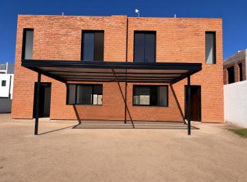 PH · 90m² · 2 Dormitorios · 1 Cochera · Duplex en Quebrada de Manantiales 2 Dorm. 2 Baños