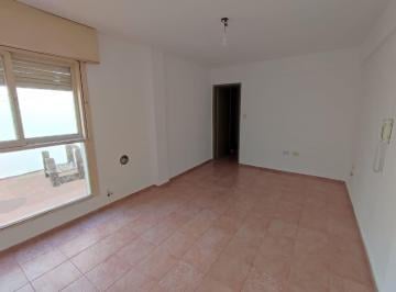 Departamento · 64m² · 5 Ambientes · Alquiler Depto 3 Dorm con Patio Nuevo Centro Shopping