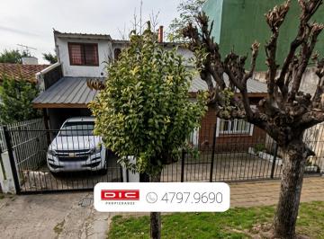 Casa · 130m² · 5 Ambientes · 1 Cochera · Chalet 3 Dorm. Venta - Villa Martelli