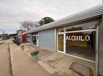 Local comercial · 32m² · Local Al Frente en Alquiler
