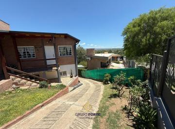 Casa · 193m² · 5 Ambientes · 2 Cocheras · Casa en Venta con Departamento en Barrio Becciu, Carlos Paz