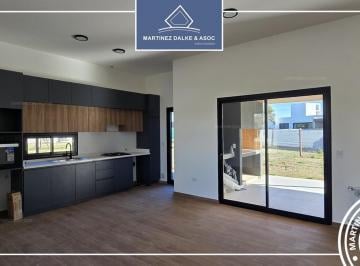 Casa · 198m² · 4 Ambientes · 2 Cocheras · Siete Soles - a Estrenar