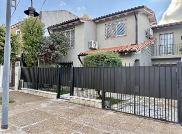 Casa · 200m² · 5 Ambientes · 3 Cocheras · Casa en Olivos