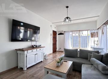 PH · 121m² · 5 Ambientes · PH | 5 Ambientes | Terraza | Refaccionado | Parrilla | Ituzaingó Norte