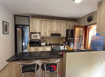 Casa · 232m² · 4 Ambientes · 3 Cocheras · Casa en Villa Allende Golf