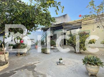 Casa · 125m² · 5 Ambientes · 2 Cocheras · Casa en Venta en Remedios de Escalada