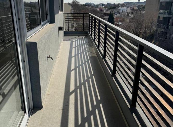 Hermoso 2 Ambientes Al Frente con Balcon