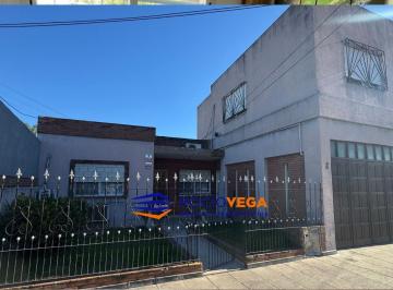 Casa · 200m² · 6 Ambientes · Casa a La Venta en General Rodríguez