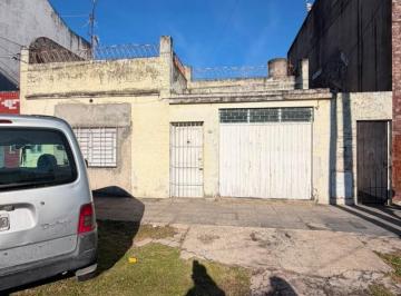 Casa · 200m² · 5 Ambientes · Casa Ideal 2 Familias en Venta, Ubicada en San Justo