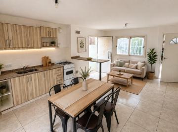 PH · 49m² · 3 Ambientes · Venta PH 3 Ambientes Reciclado - con Patio - Luminoso - La Tablada