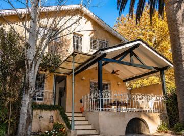 Casa · 186m² · 5 Ambientes · 1 Cochera · Casa en Venta en Tigre Residencial