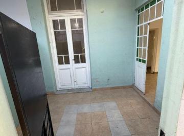 PH de 3 ambientes, Lanús · Departamento de 60 m² con 2 Dorm. en Alquiler en Valentín Alsina