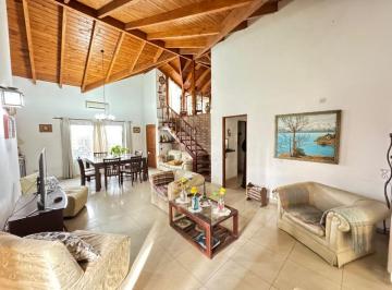 Casa de 5 ambientes, Funes · Alem 2100 - Casa de 3 Dorm. en Venta C/ Cochera en Funes