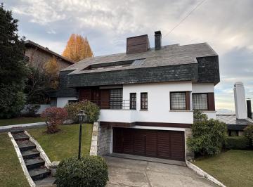 Casa · 944m² · 4 Ambientes · 1 Cochera · Casa en Belgrano