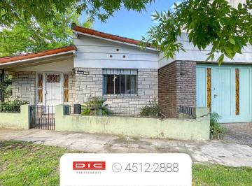 Casa · 98m² · 3 Ambientes · 2 Cocheras · Chalet 2 Dorm. Venta - Martinez - Santa Fe/fleming