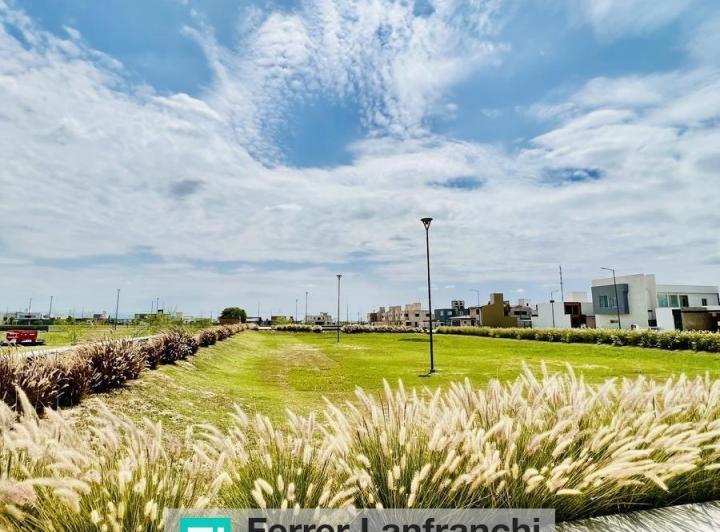 Terreno · 250m²