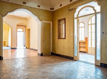 Departamento · 253m² · 11 Ambientes · Venta Departamento 5 Dorm. Dependencia Apto Uso Profesional