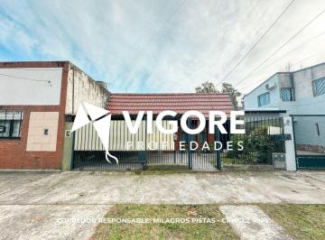 Casa de 4 ambientes, Lomas de Zamora · Casa en Venta en Temperley | 4 Ambientes | Excelente Ubicación