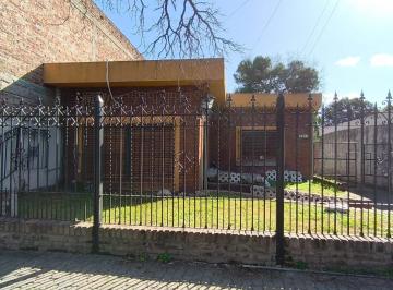 Casa · 110m² · 2 Dormitorios · Oportunidad Casa en Ituzaigo Norte!
