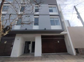 Departamento · 39m² · 2 Ambientes · 1 Cochera · Departamento 2 Amb Al Frente | Cochera | 1er Piso por Escalera