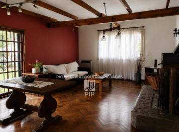 Casa · 240m² · 2 Ambientes · 1 Cochera · Casa en Venta en Haedo