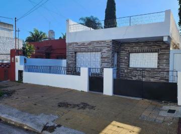 Casa de 3 ambientes, La Matanza · Casa en Alquiler C/ Cochera en Ciudad Madero