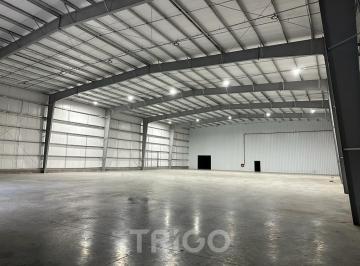 Bodega-Galpón · 1980m² · 1 Ambiente · 1 Cochera · Deposito Galpón Nave Industrial Logistica Alquiler a Estrenar en Parque Industrial Ruta 6 2000 M²