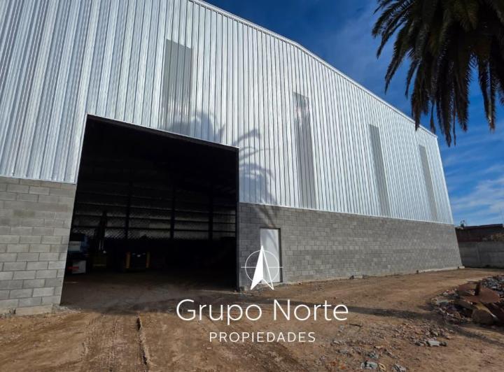 Depósito · 900m² · 6 Cocheras