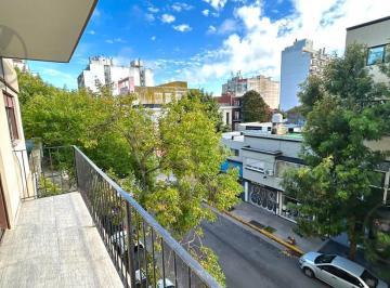 Departamento · 91m² · 4 Ambientes · 1 Cochera · Venta | Depto 5 Ambientes | Balcón Al Frente | Centro