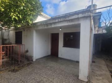 Casa · 80m² · 3 Ambientes · Alquiler Casa 3 Ambientes Villa Tesei