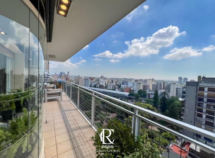 Departamento · 300m² · 7 Ambientes · 2 Cocheras