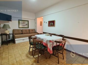 Departamento · 38m² · 2 Ambientes · Alquiler Temporario - Departamento Dos Ambientes Al Contrafrente - Entre Rios 2364