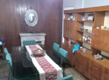 Casa · 136m² · 3 Ambientes · Venta Casa 3 Amb. C/local y Deposito Ciudadela