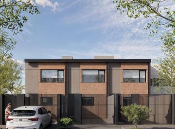 PH · 91m² · 4 Ambientes · 1 Cochera · PH en Neuquen