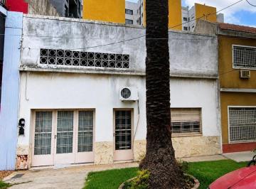 Casa de 3 ambientes, Lomas de Zamora · Casa 3 Ambientes. Excelente Ubicación en Lomas de Zamora.