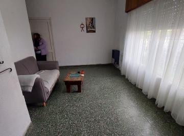 Casa · 90m² · 3 Ambientes · 1 Cochera · Venta Casa 3 Ambientes Cochera Cubierta y Parrilla - Jose C Paz