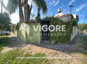 Casa de 4 ambientes, Lomas de Zamora · Casa en Venta 4 Ambientes con Cochera Cubierta – Lote Propio, Ideal Familias
