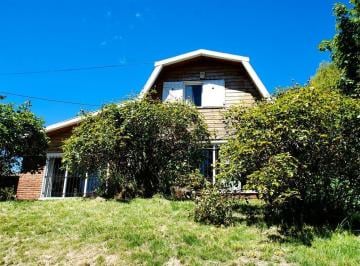 Casa · 110m² · 5 Ambientes · Céntrica Casa en Venta