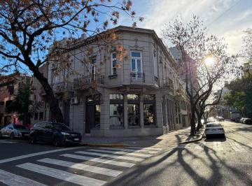 Local comercial · 173m² · 6 Ambientes · El Salvador 4400 Esq. Araoz
