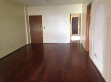 Departamento · 128m² · 5 Ambientes · Excelente 5 Ambientes 129 m 2 Muy Luminoso Balcon a La Calle Edif de Categoria