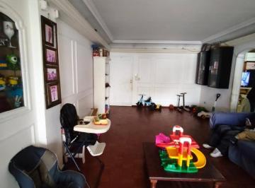 Departamento · 128m² · 5 Ambientes · Excelente 5 Ambientes 129 m 2 Muy Luminoso Balcon a La Calle Edif de Categoria
