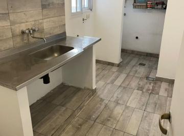 Departamento · 62m² · 3 Ambientes · Departamento en Alquiler de Tres Ambientes en Avellaneda