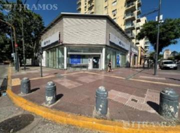 Local comercial · 365m² · 19 Cocheras · Local en Centro (S. Mig.)