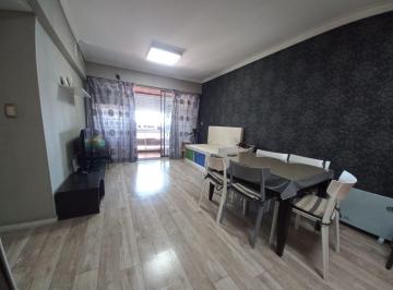Departamento · 72m² · 3 Ambientes · 1 Cochera · Venta Departamento - Flores - Excelente Oportunidad