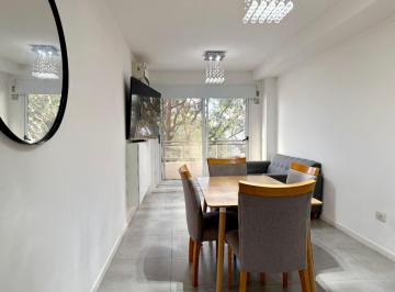 Departamento · 79m² · 2 Dormitorios · 1 Cochera · Departamento - Martin