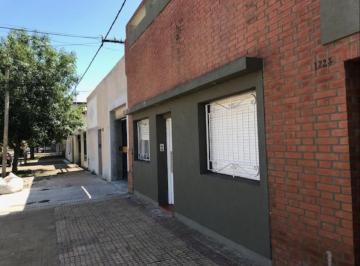 Casa · 100m² · 4 Ambientes · Casa en Alquiler, de Dos con Posibilidad de 3 Dorm.