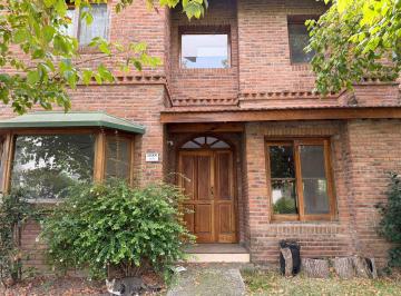 Casa · 250m² · 6 Ambientes · 2 Cocheras · Casa Country Club Priv Loma Verde Escobar 6 Amb